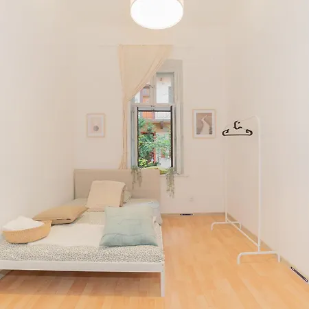 Cozy In The Center, Pushkin Street Будапешт